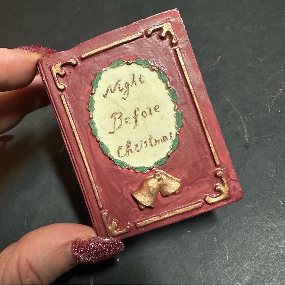 Decorative Miniature Night Before Christmas Book. Santa Claus coming